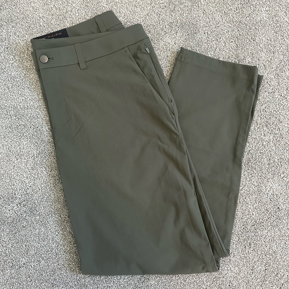 Lululemon ABC Classic-Fit Trouser Warpstreme, size 36" W 32" L, color Army Green - Picture 3 of 4